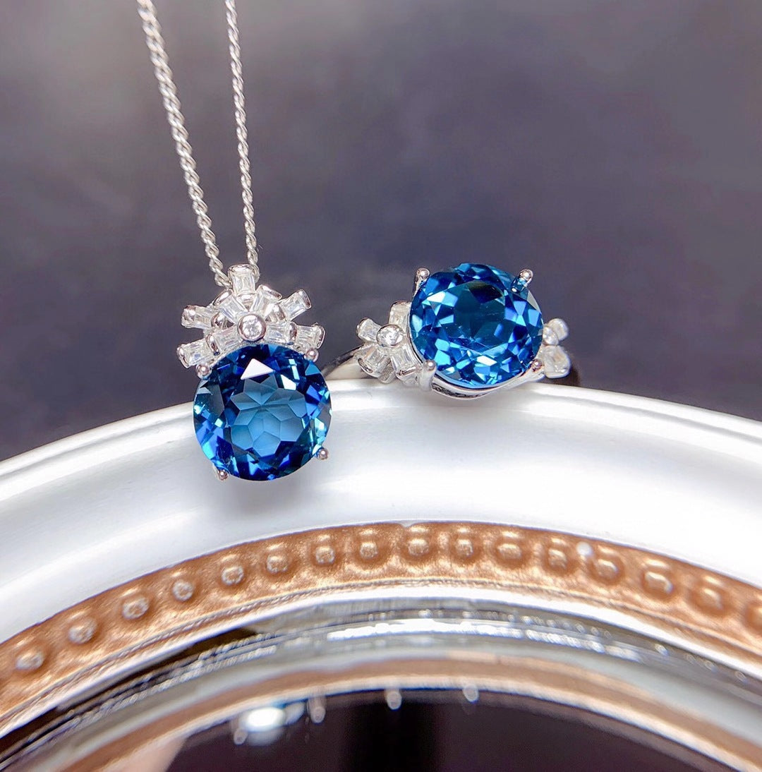 Blue Stone Pendant Necklaces