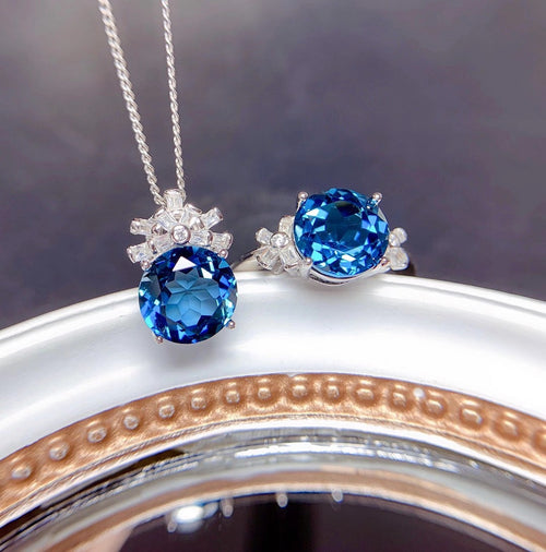 Blue Stone Pendant Necklaces
