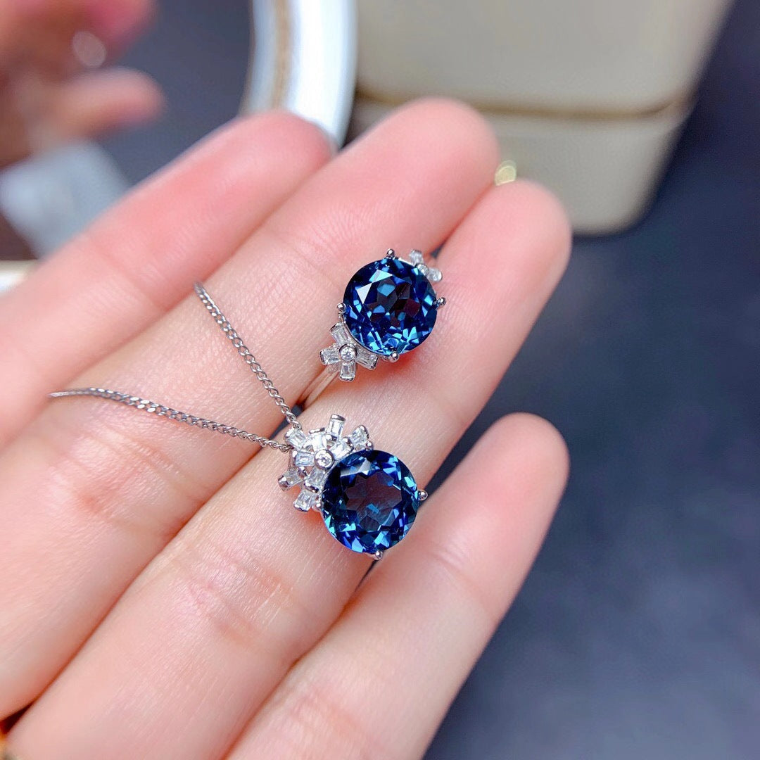 Blue Stone Pendant Necklaces